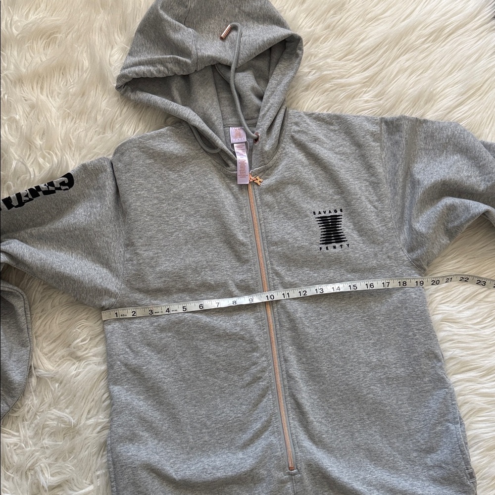 NWT!!Savage X Fenty Showgirl Graphic Hooded Onesie Size S - Picture 12 of 12